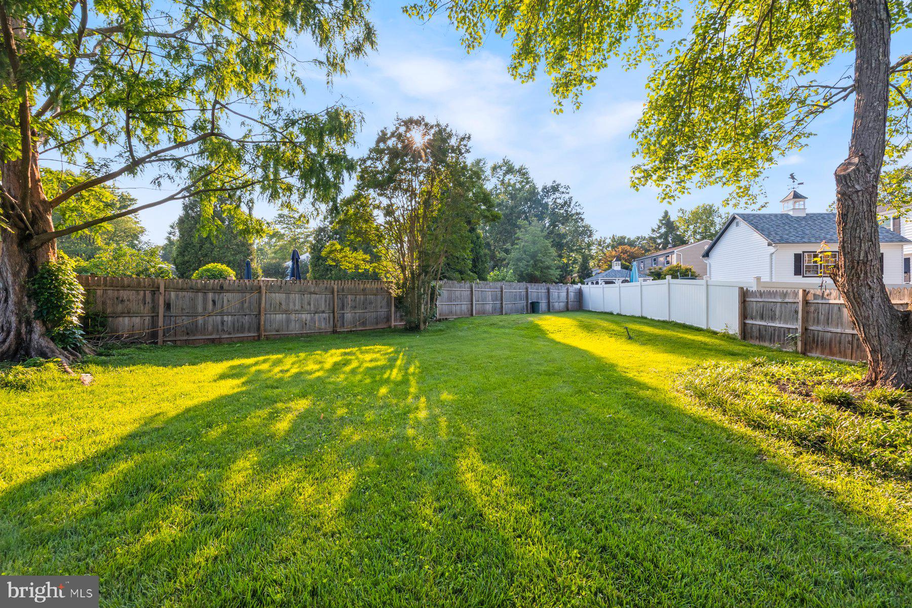 17528 Collier Circle Poolesville, MD 20837 - Photo 40 of 43