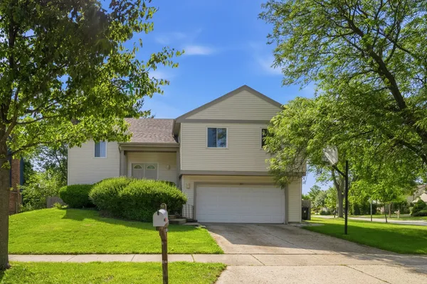 $599,900 | 301 Horatio Boulevard, Buffalo Grove, IL 60089