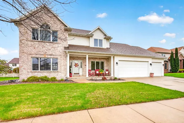 $674,900 | 325 Stratford Lane, Appleton, WI 54913