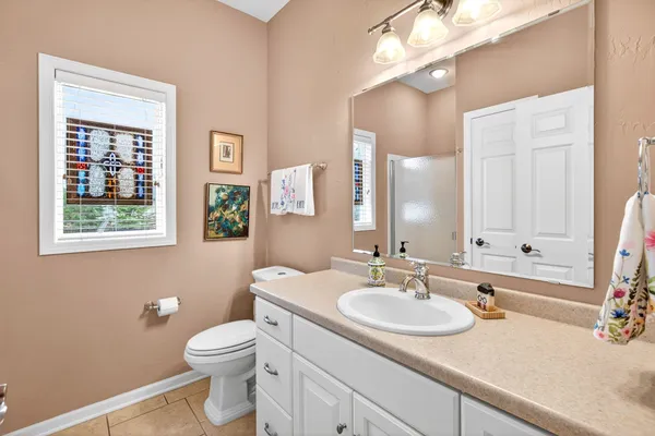 $674,900 | 325 Stratford Lane, Appleton, WI 54913