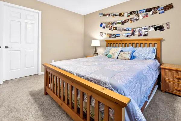 $674,900 | 325 Stratford Lane, Appleton, WI 54913