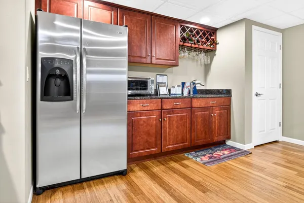 $674,900 | 325 Stratford Lane, Appleton, WI 54913