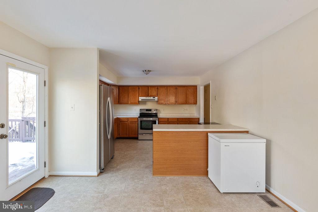 581 Rider Court Charles Town, WV 25414 - Photo 5 of 22