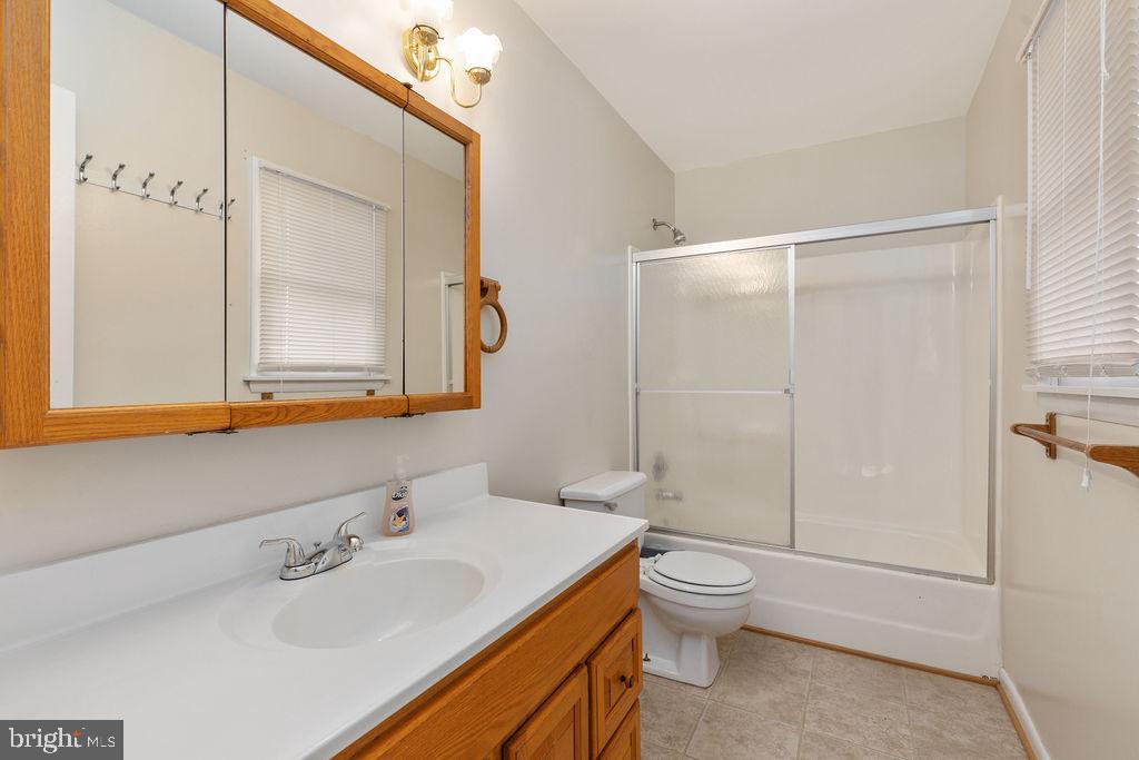 581 Rider Court Charles Town, WV 25414 - Photo 10 of 22