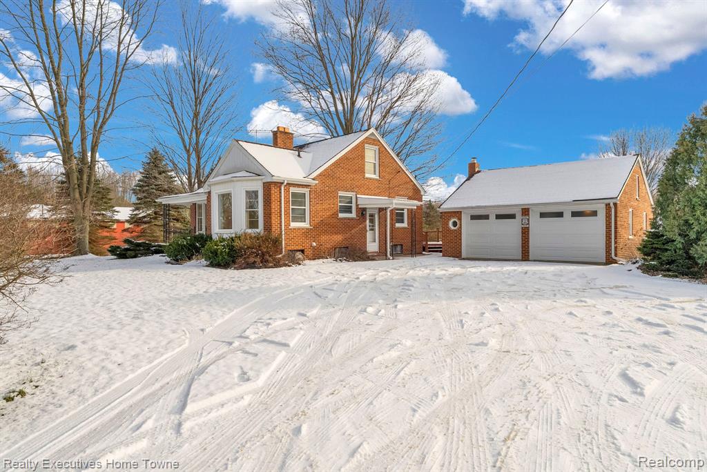 7305 Big Hand Road St. Clair, MI 48079 - Photo 7 of 52 Gallery Image 7