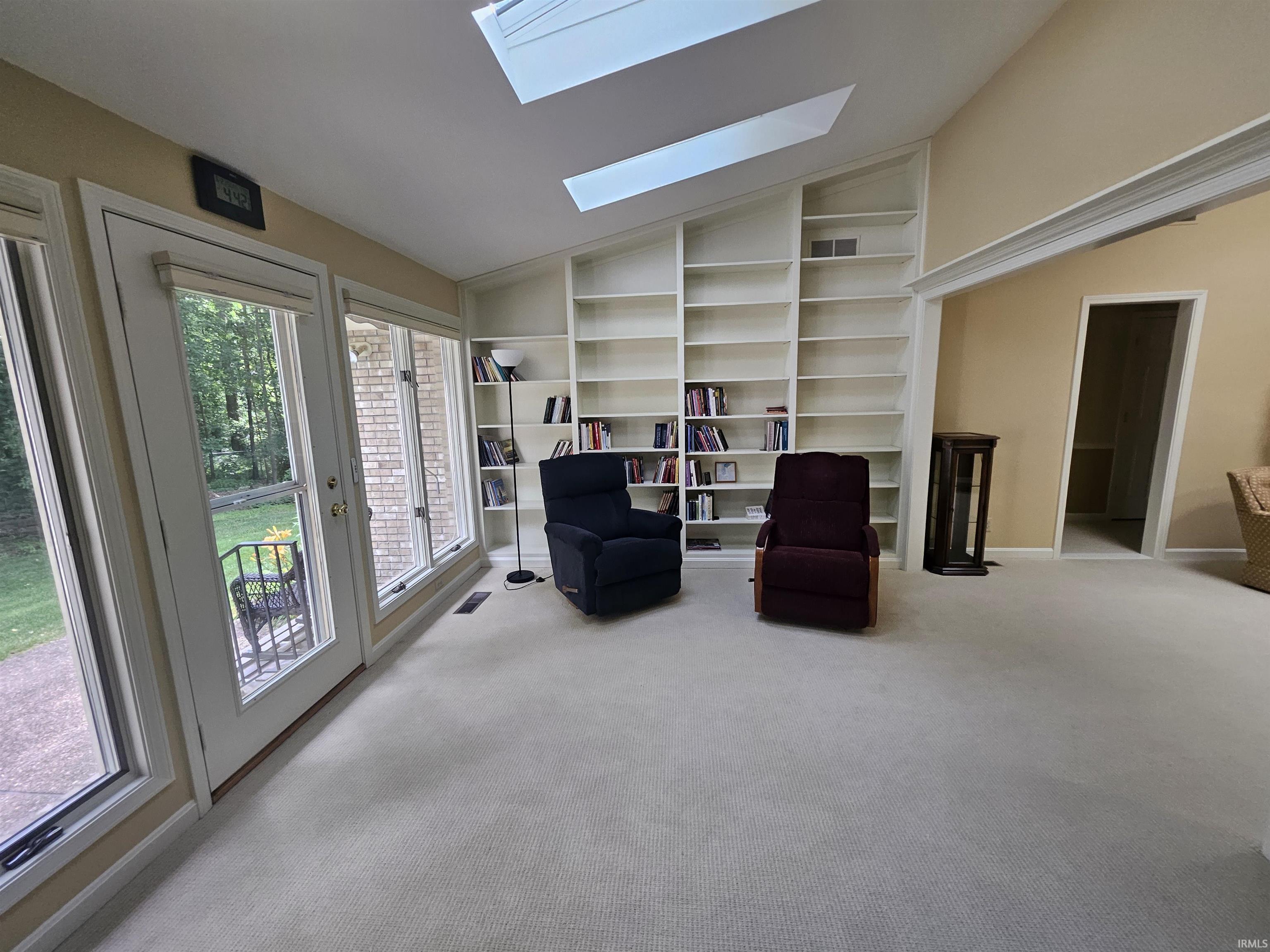 1322 Timberlake Road Evansville, IN 47710 - Photo 5 of 28