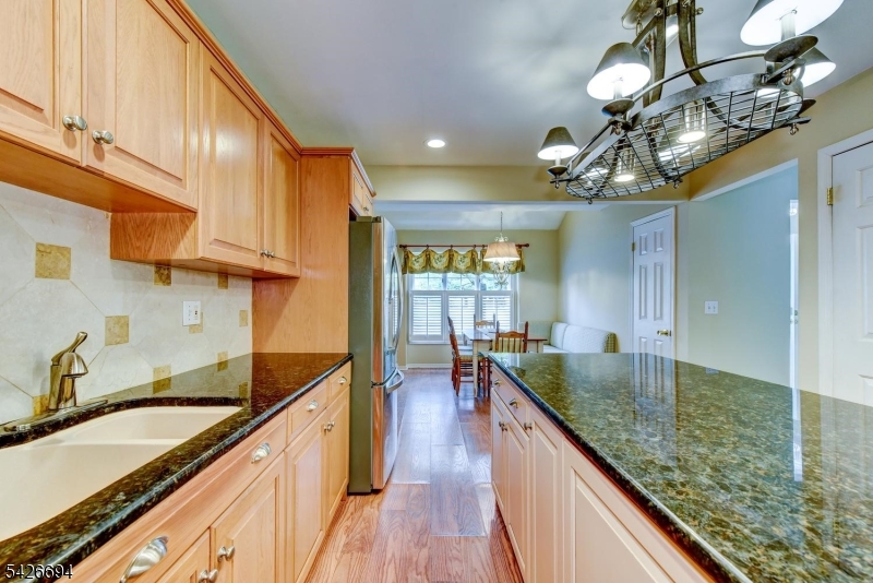 7 Matthew Road Wayne, NJ 07470 - Photo 19 of 37