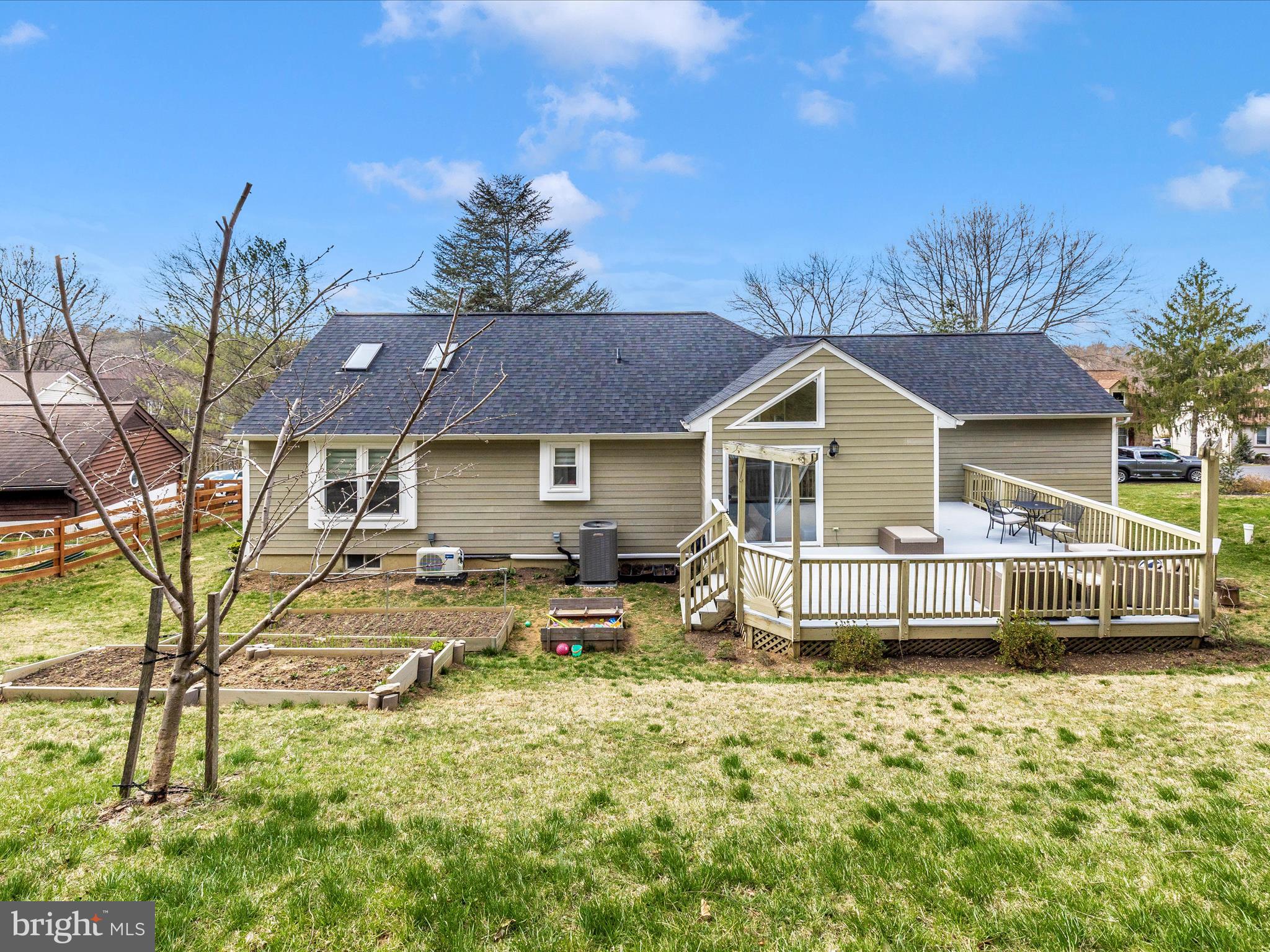 6597 Edgewood Road New Market, MD 21774 - Photo 47 of 98 Exterior Back