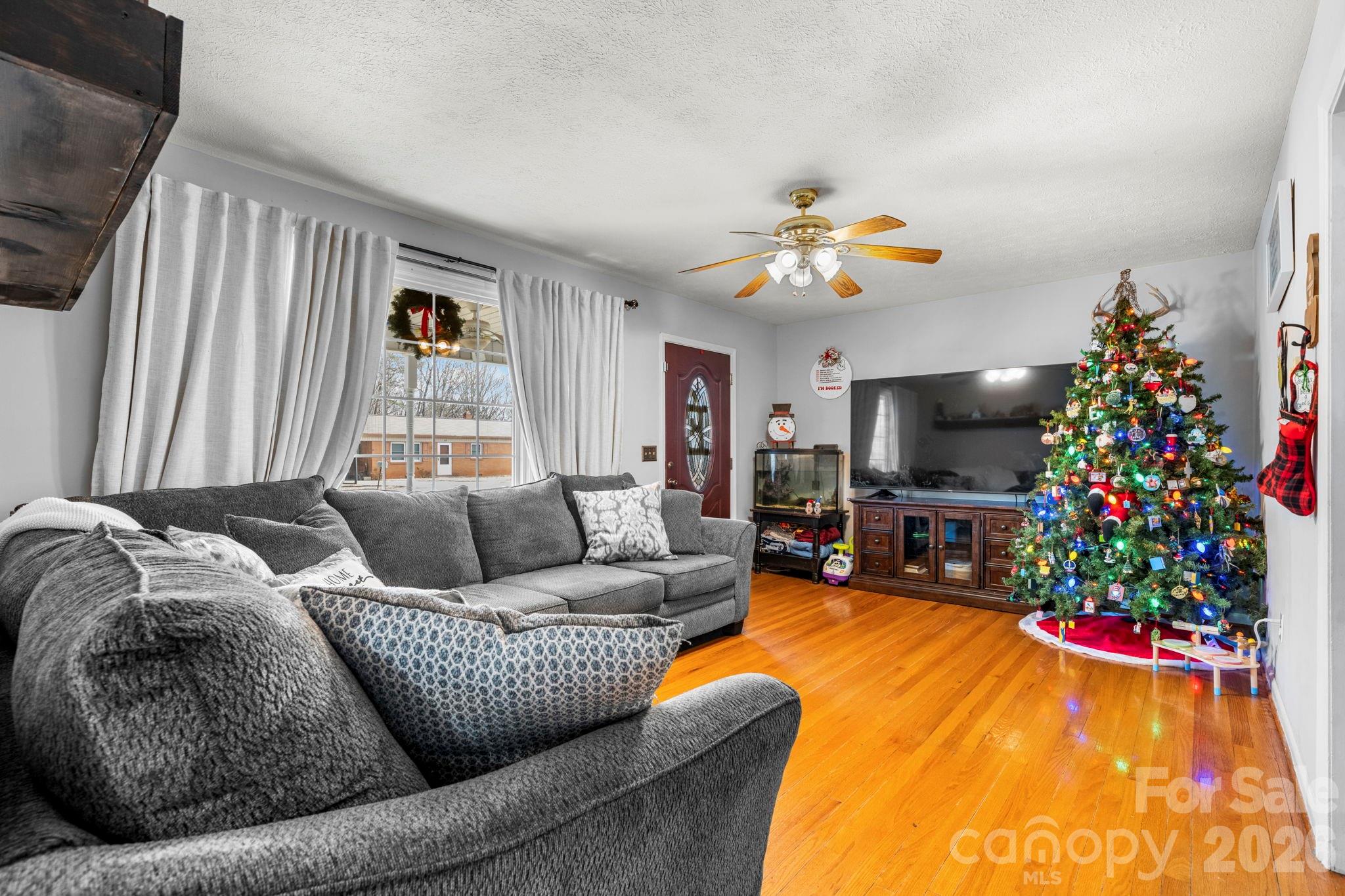 419 Hudson Heights Hudson, NC 28638 - Photo 6 of 25