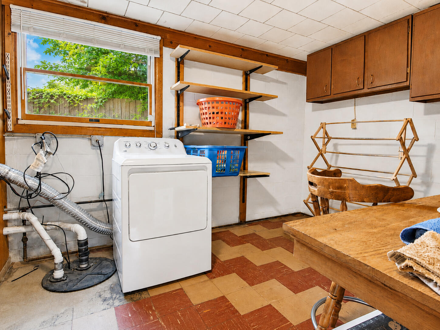 9502 Forrest Drive Highland, IN 46322 - Photo 21 of 27 a room with storage and utility