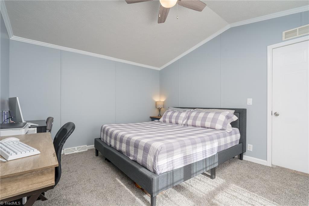 182 Jenkins Road Lexington, NC 27295 - Photo 17 of 44 Master Bedroom