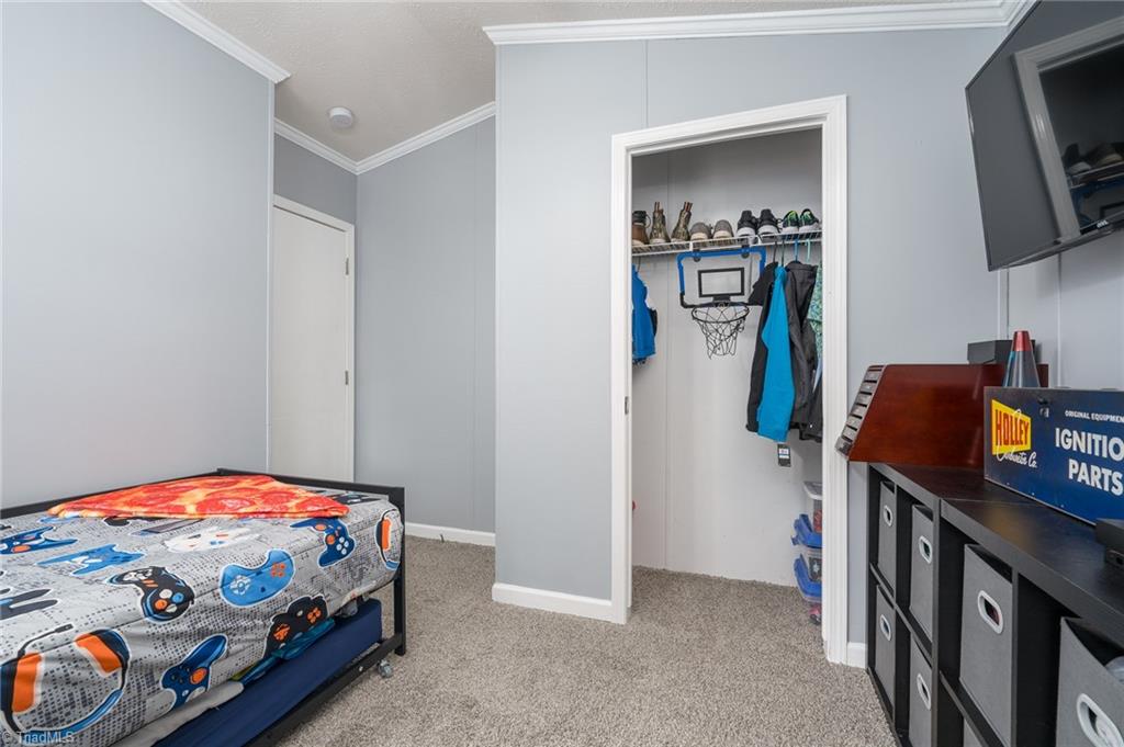 182 Jenkins Road Lexington, NC 27295 - Photo 26 of 44 "Bonus" Room