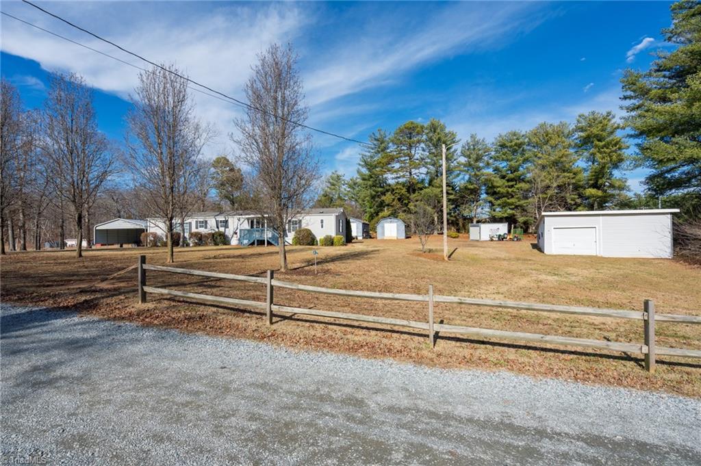 182 Jenkins Road Lexington, NC 27295 - Photo 43 of 44 Front Exterior