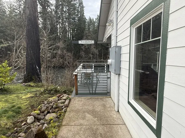 $139,000 | 54480 McKenzie River Drive, Blue River, OR 97413