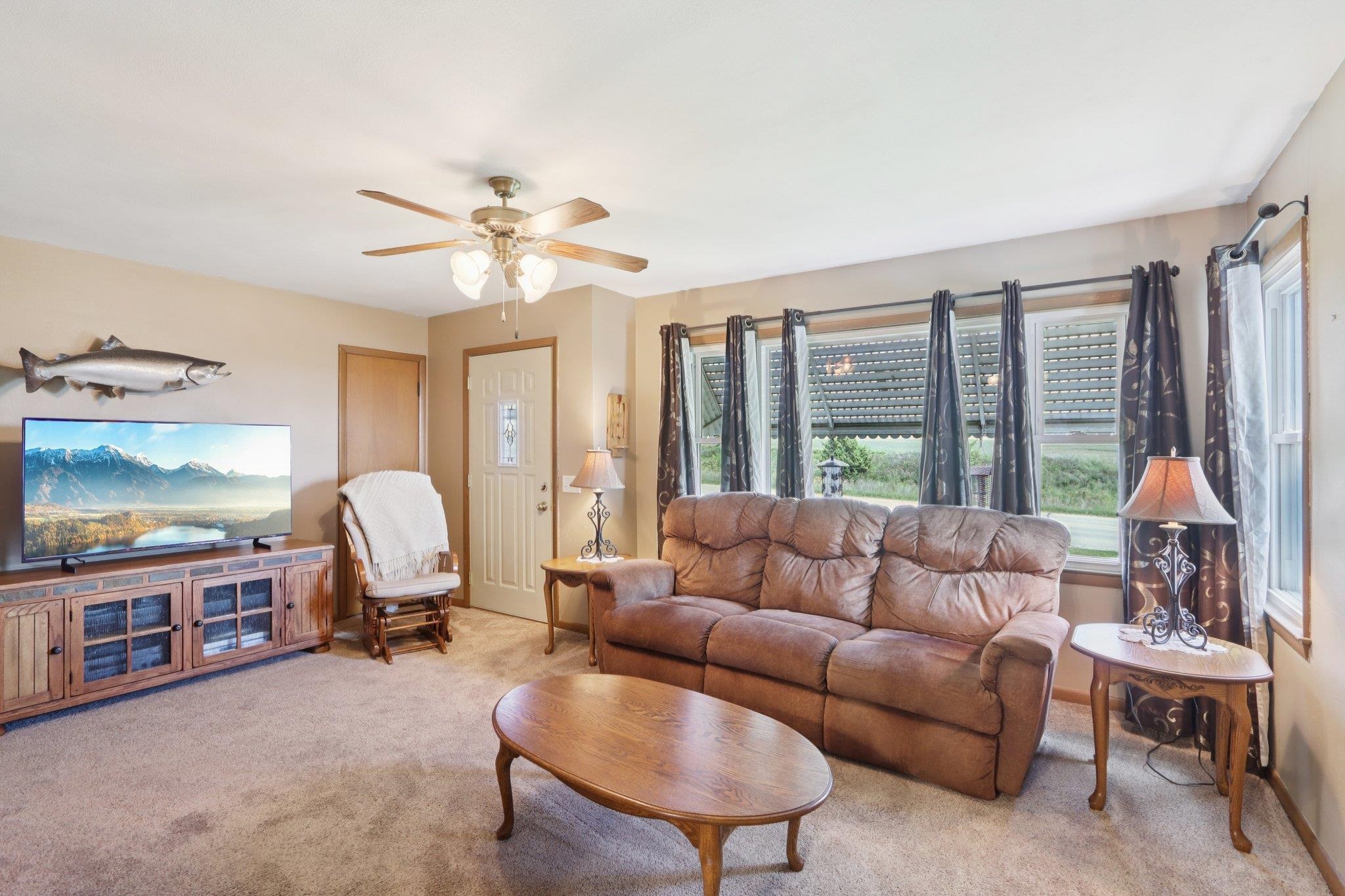 6897 North Towne Road DeForest, WI 53532 - Photo 12 of 47