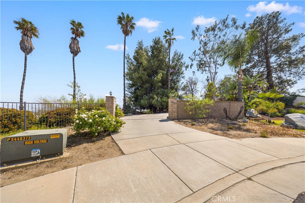 12257 Skywood Court Riverside, CA 92503 - Photo 16 of 47 Situated at the end of Skywood.