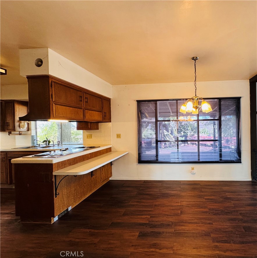 12257 Skywood Court Riverside, CA 92503 - Photo 32 of 47 Informal dining