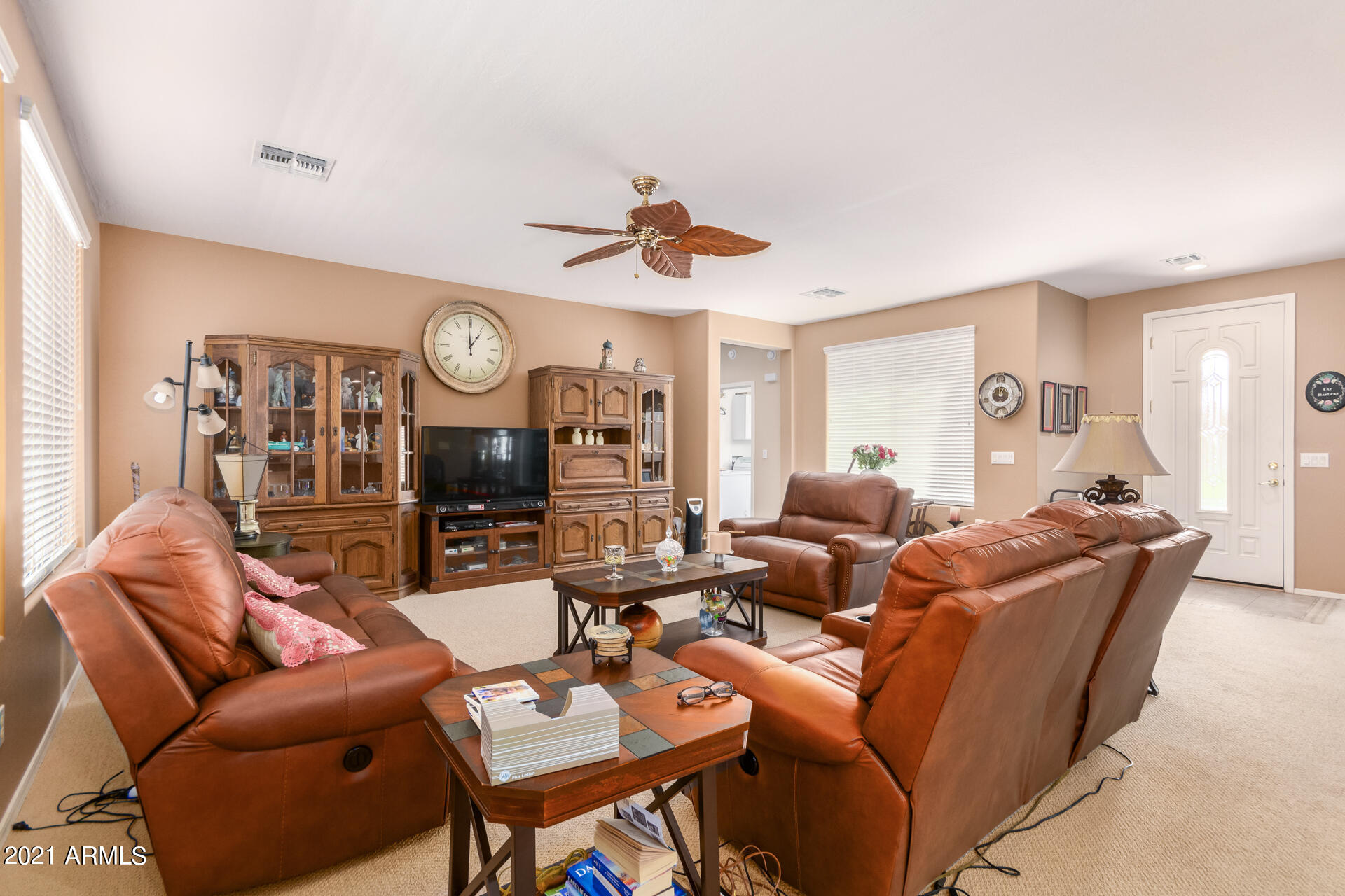 42594 Abbey Road Maricopa, AZ 85138 - Photo 5 of 37 05-Abbey