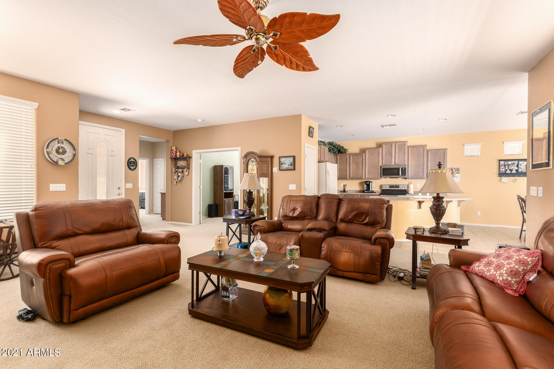 42594 Abbey Road Maricopa, AZ 85138 - Photo 6 of 37 06-Abbey