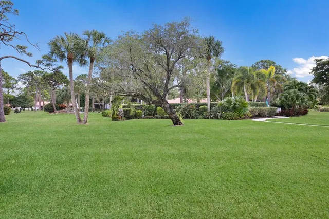 $399,990 | 339 Barcelona Drive, Unit 339, Bradenton, FL 34210