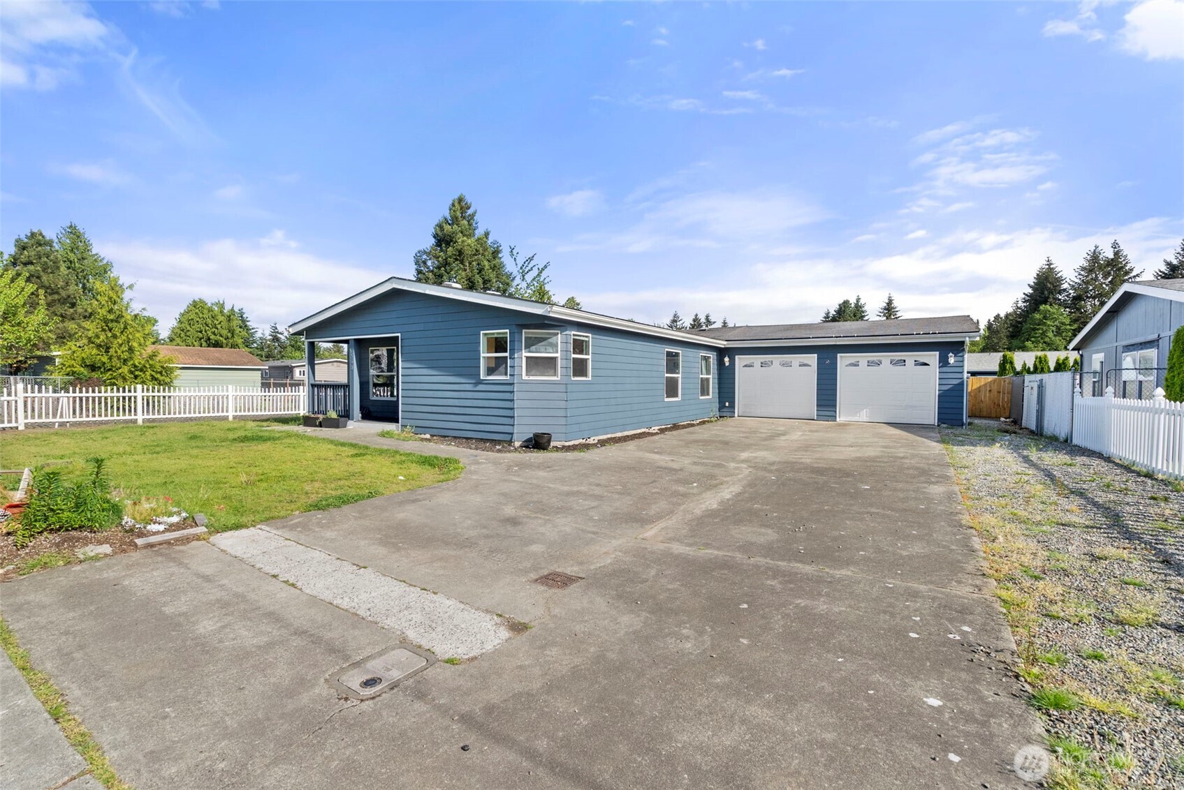 3568 Southwest 342nd Street Federal Way, WA 98023 - Photo 2 of 26