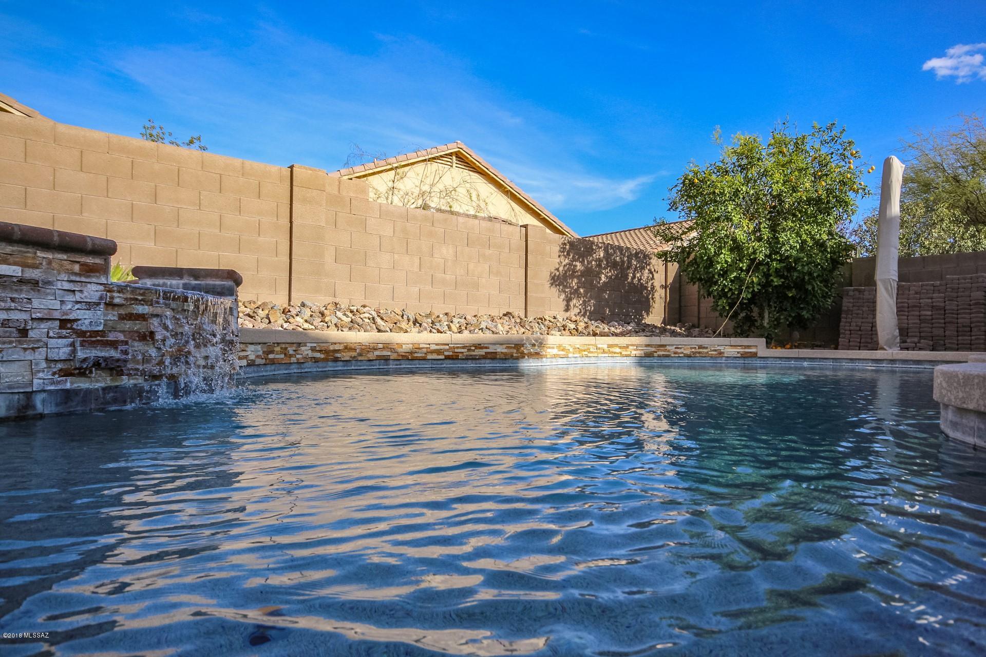 12866 Bloomington Loop Oro Valley, AZ 85755 - Photo 27 of 32