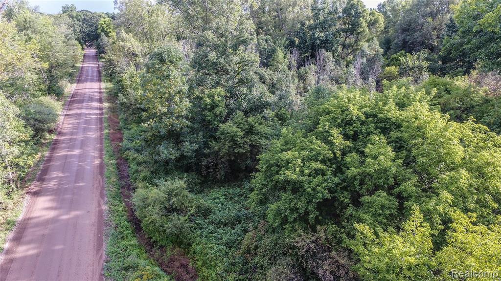 399 South Hurd Road Oxford, MI 48371 - Photo 8 of 11 Gallery Image 8