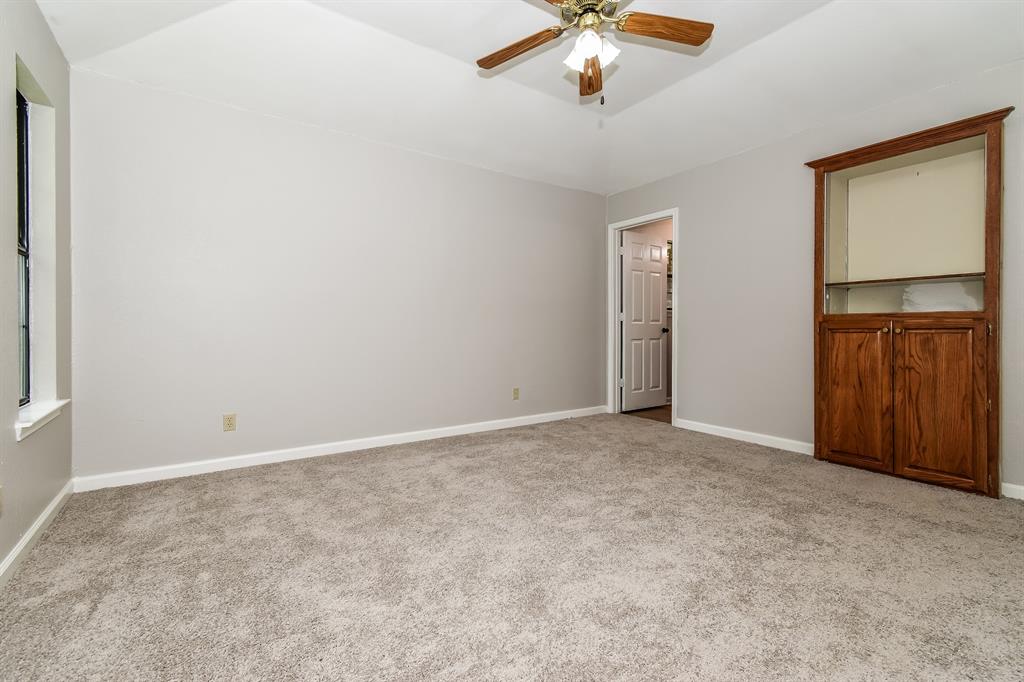 320 33rd Street Southwest Paris, TX 75460 - Photo 12 of 21