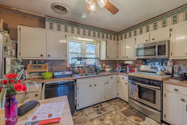 $249,900 | 4475 Copeland Drive, Morristown, TN 37814