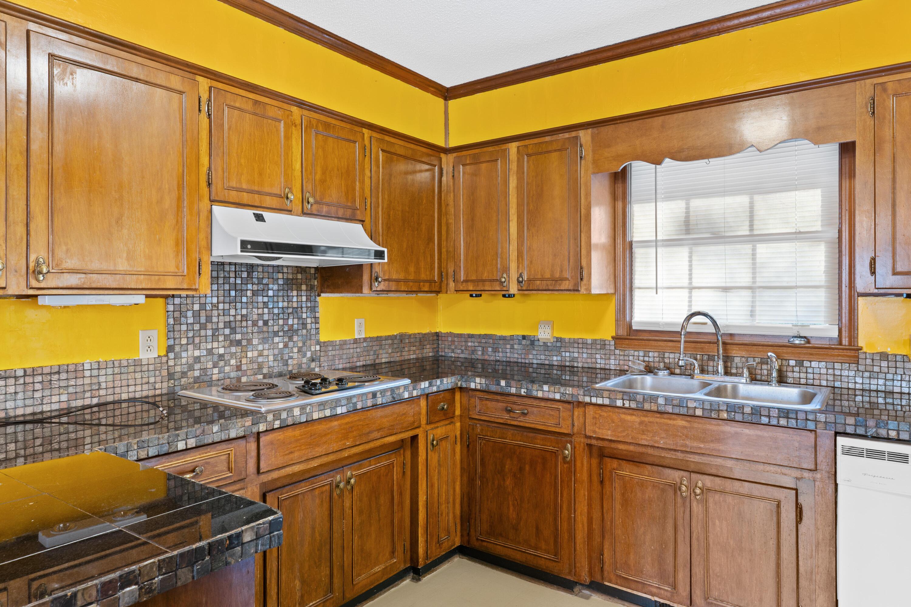 2060 Longwood Road Northeast Orangeburg, SC 29118 - Photo 10 of 25