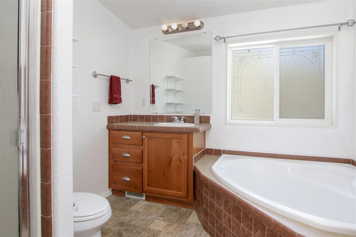 29002 South Boston Road Cheney, WA 99004 - Photo 16 of 20