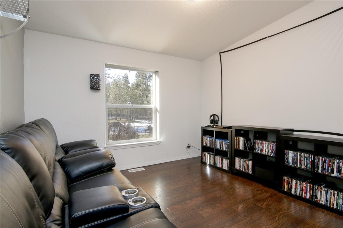 29002 South Boston Road Cheney, WA 99004 - Photo 10 of 20