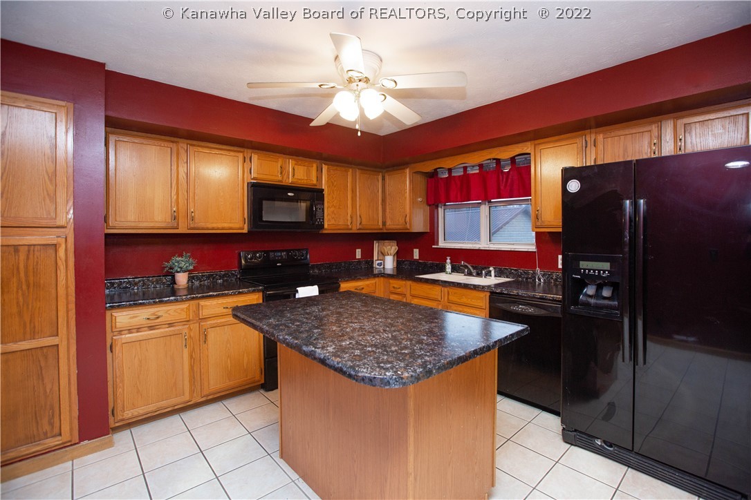 14 Connie Lane Winfield, WV 25213 - Photo 5 of 24 Gallery Image 5