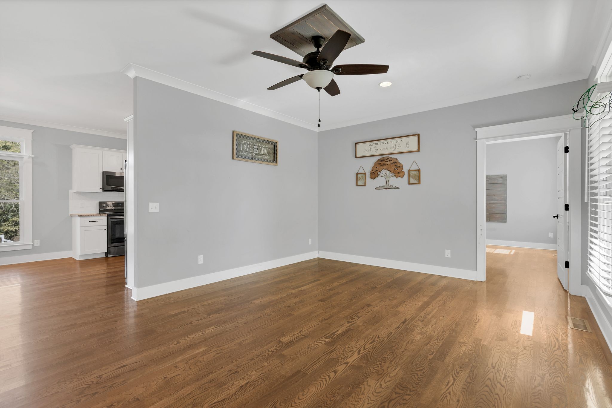 229 Pleasant View Road White Bluff, TN 37187 - Photo 10 of 38