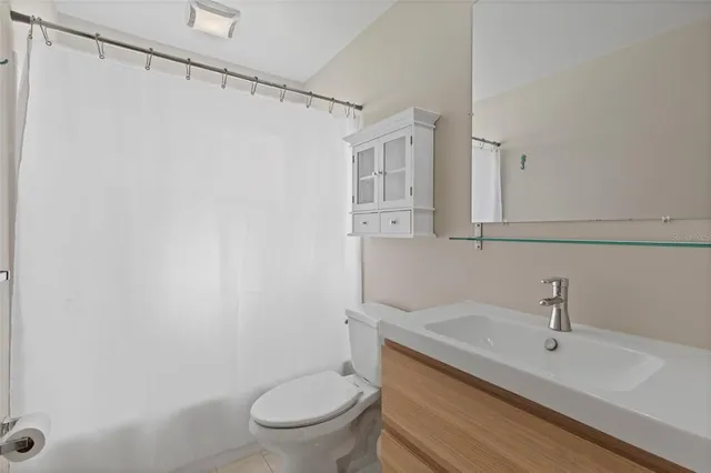 $299,999 | 9785 Mainlands Boulevard West, Unit 1B, Pinellas Park, FL 33782