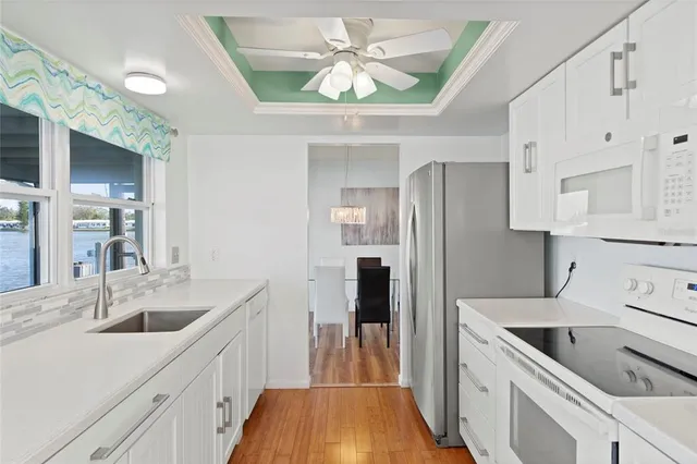 $299,999 | 9785 Mainlands Boulevard West, Unit 1B, Pinellas Park, FL 33782