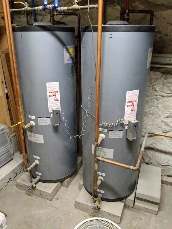 9 Byron Street Wakefield, MA 01880 - Photo 37 of 42 a room with table and chairs