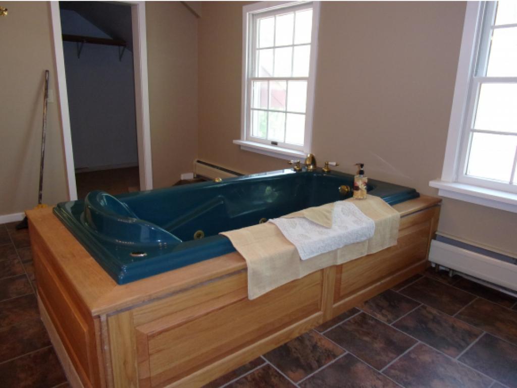 669 Paran Road Shaftsbury, VT 05257 - Photo 20 of 32 Gallery Image 20