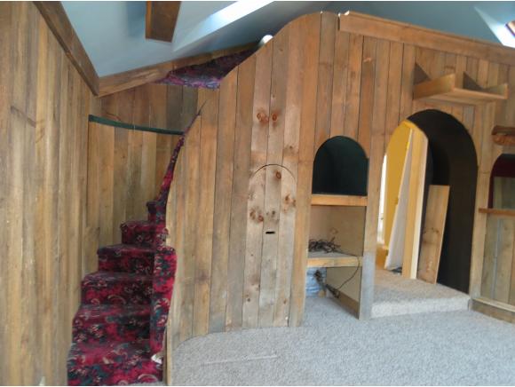 669 Paran Road Shaftsbury, VT 05257 - Photo 26 of 32 Gallery Image 26