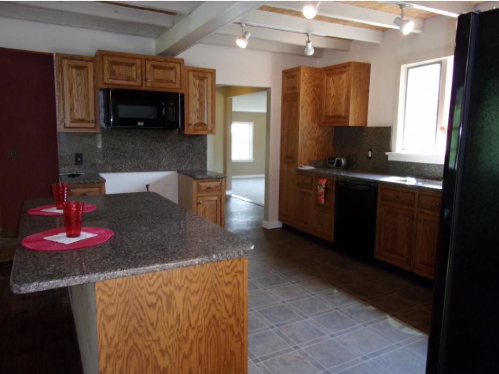 669 Paran Road Shaftsbury, VT 05257 - Photo 5 of 32 Gallery Image 5