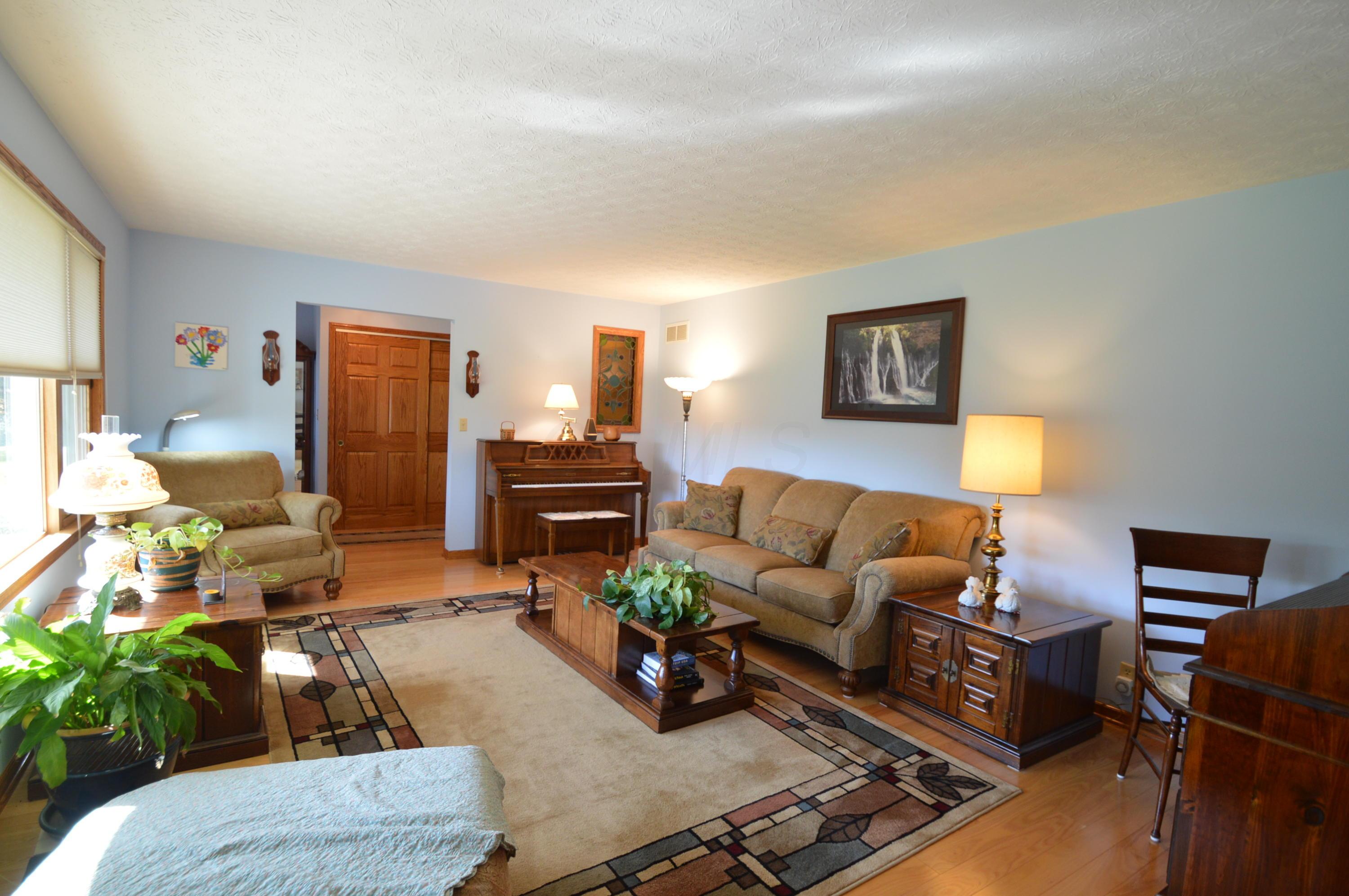 9018 Roberts Road Galloway, OH 43119 - Photo 1 of 36 Gallery Image 1