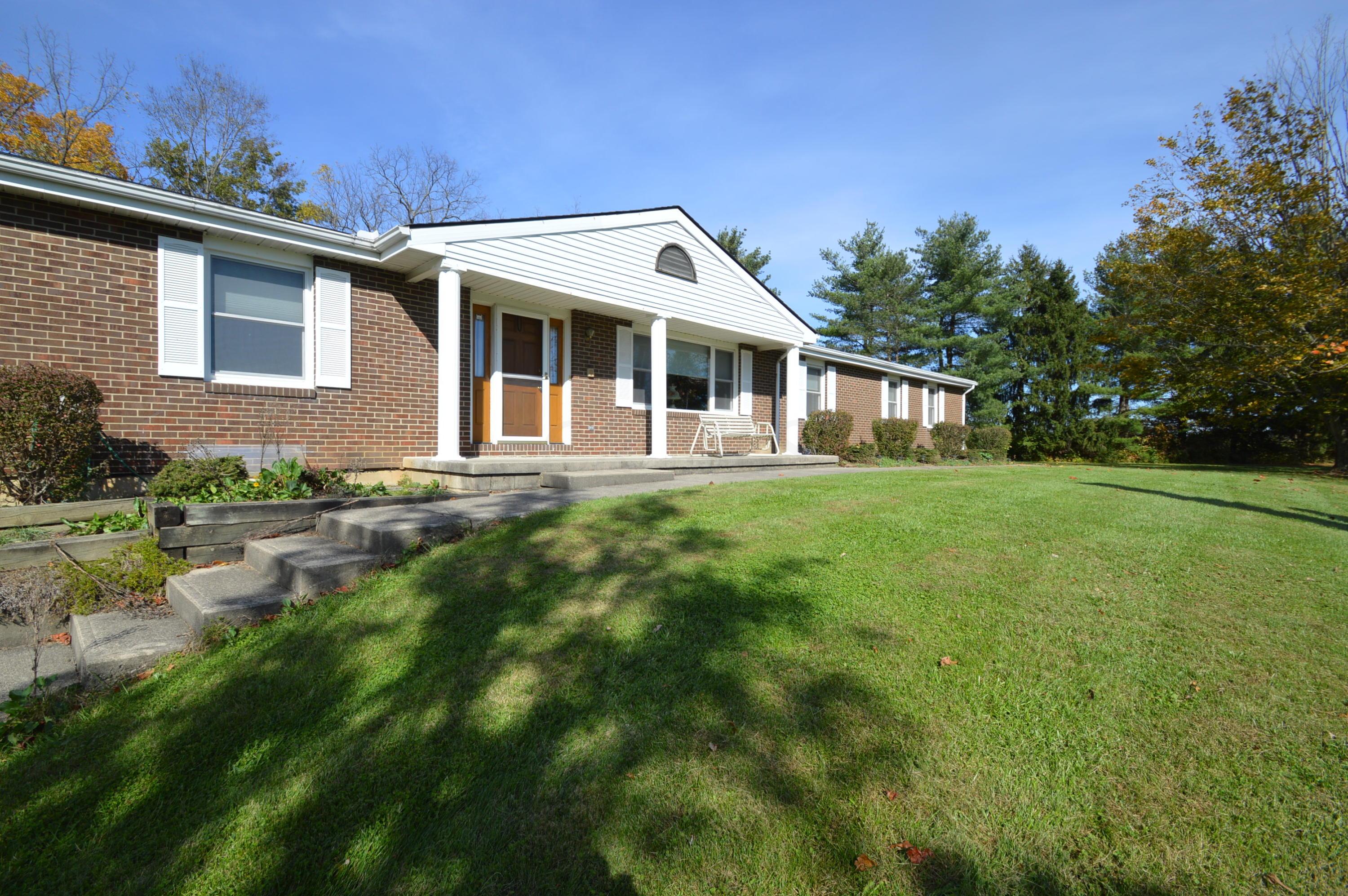 9018 Roberts Road Galloway, OH 43119 - Photo 2 of 36 Gallery Image 2