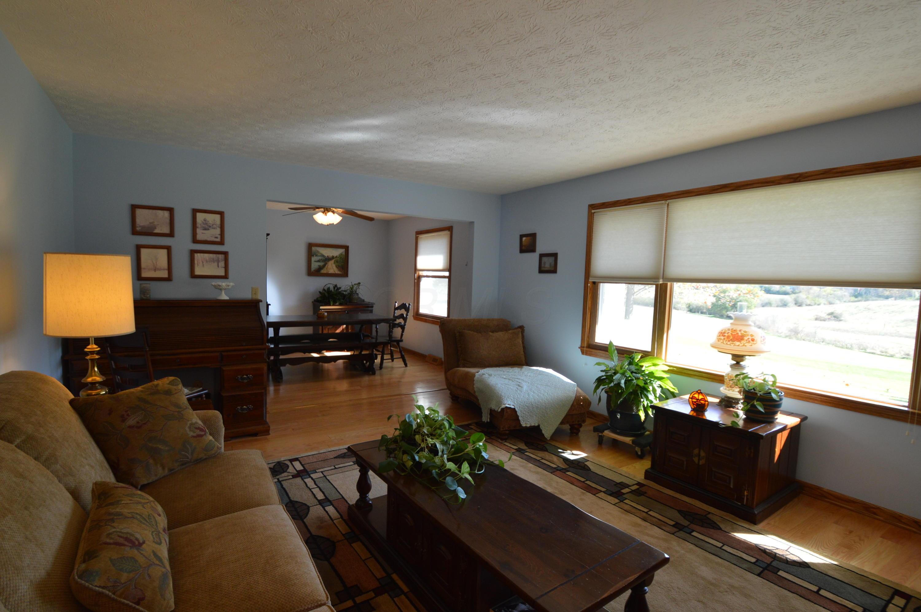 9018 Roberts Road Galloway, OH 43119 - Photo 4 of 36 Gallery Image 4