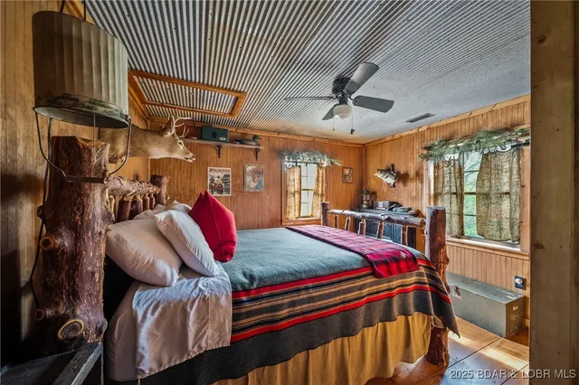 $2,000,000 | 129 Vaughan Road, Eldon, MO 65026