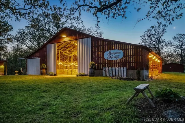 $2,000,000 | 129 Vaughan Road, Eldon, MO 65026