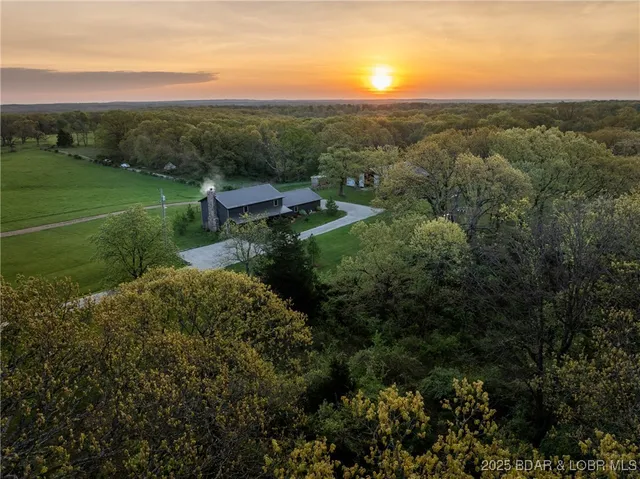 $2,000,000 | 129 Vaughan Road, Eldon, MO 65026