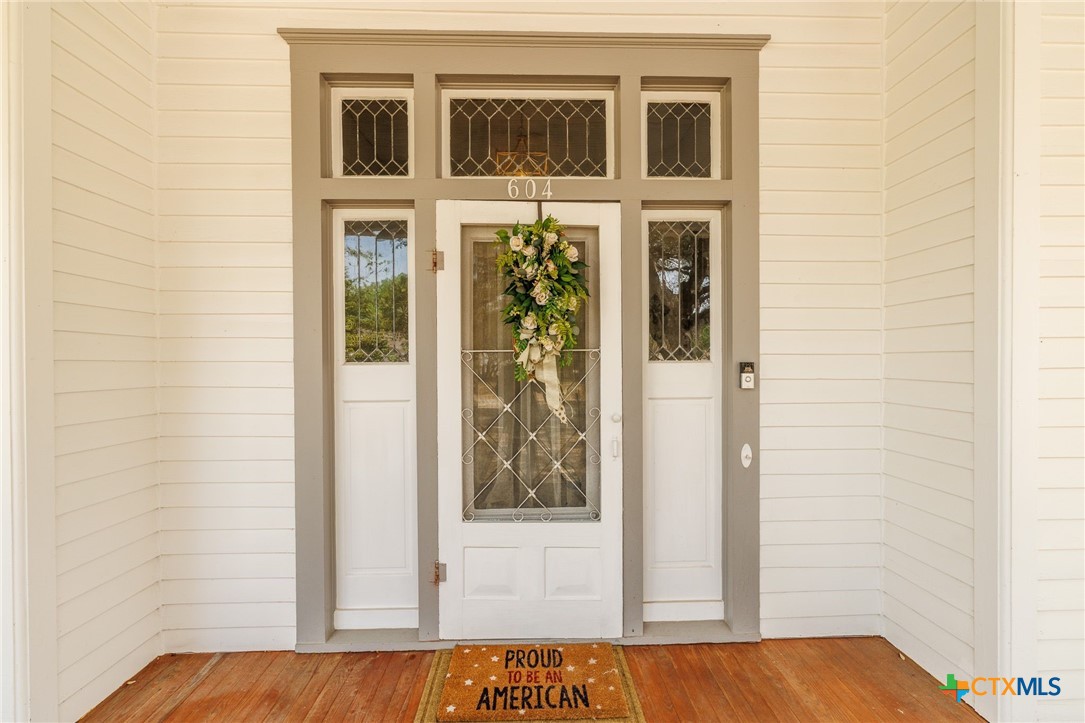 604 St Michael Street Gonzales, TX 78629 - Photo 3 of 37 a view of a entryway of the house