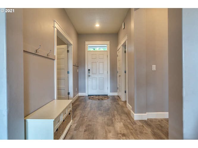36101 Northeast Elliott Road Yacolt, WA 98675 - Photo 3 of 32 Gallery Image 3