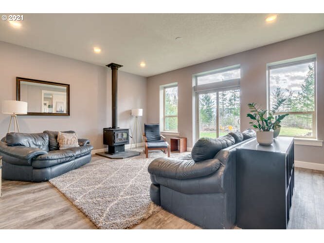 36101 Northeast Elliott Road Yacolt, WA 98675 - Photo 4 of 32 Gallery Image 4