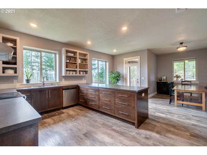 36101 Northeast Elliott Road Yacolt, WA 98675 - Photo 6 of 32 Gallery Image 6